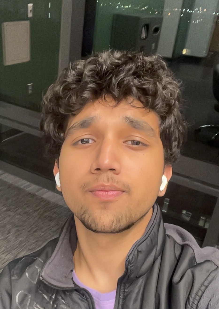 Image of team Anirudh Chari